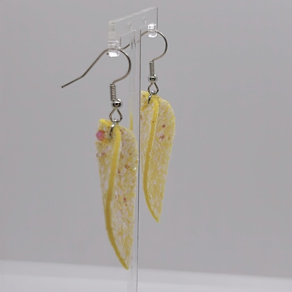 Mini Faux Pinch Petal Earrings - Picture 7 of 7